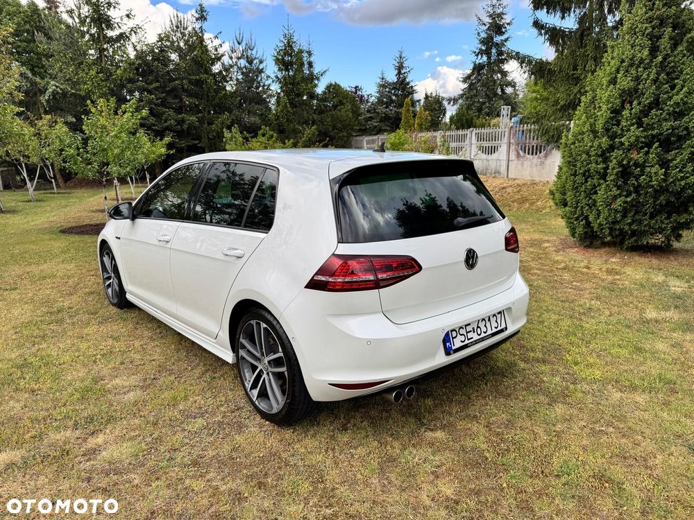 Volkswagen Golf - 5