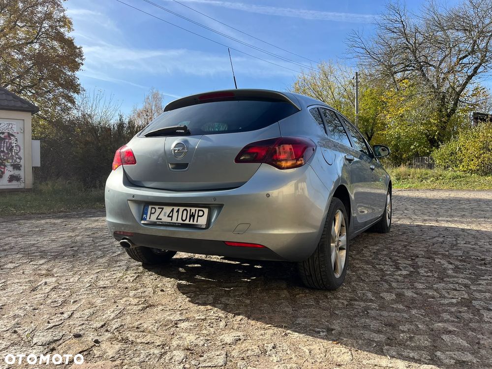 Opel Astra IV 1.4 T Sport - 13