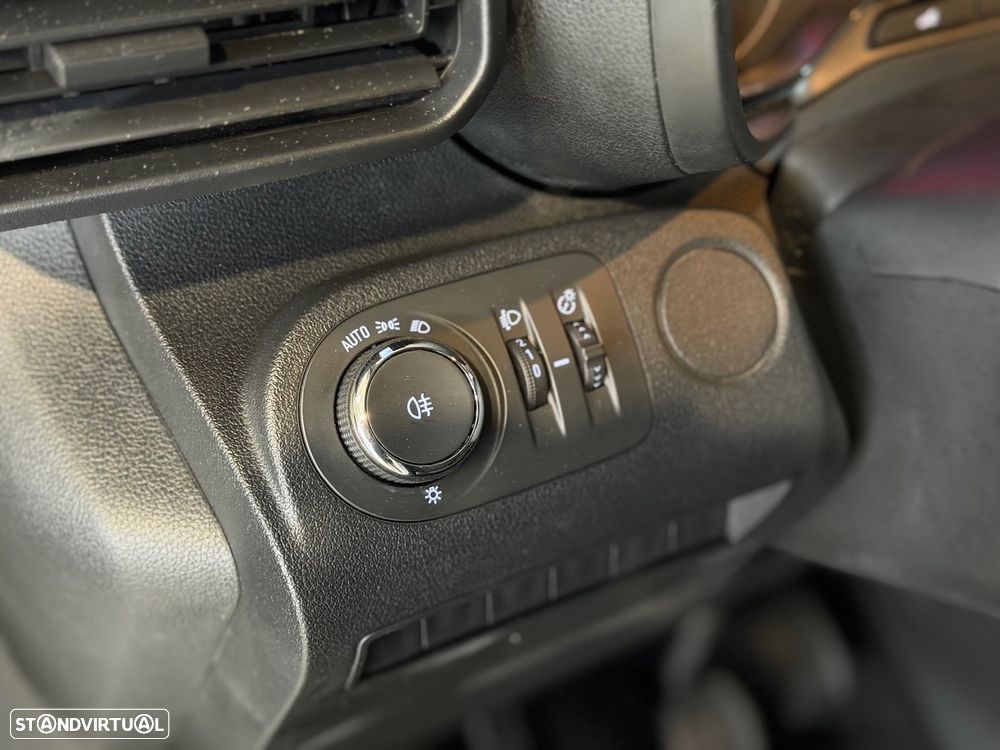 Opel Combo 1.5 CDTi 100HP 3L - 19