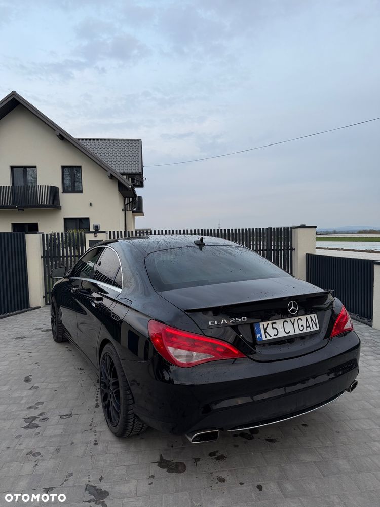 Mercedes-Benz CLA 250 7G-DCT - 5
