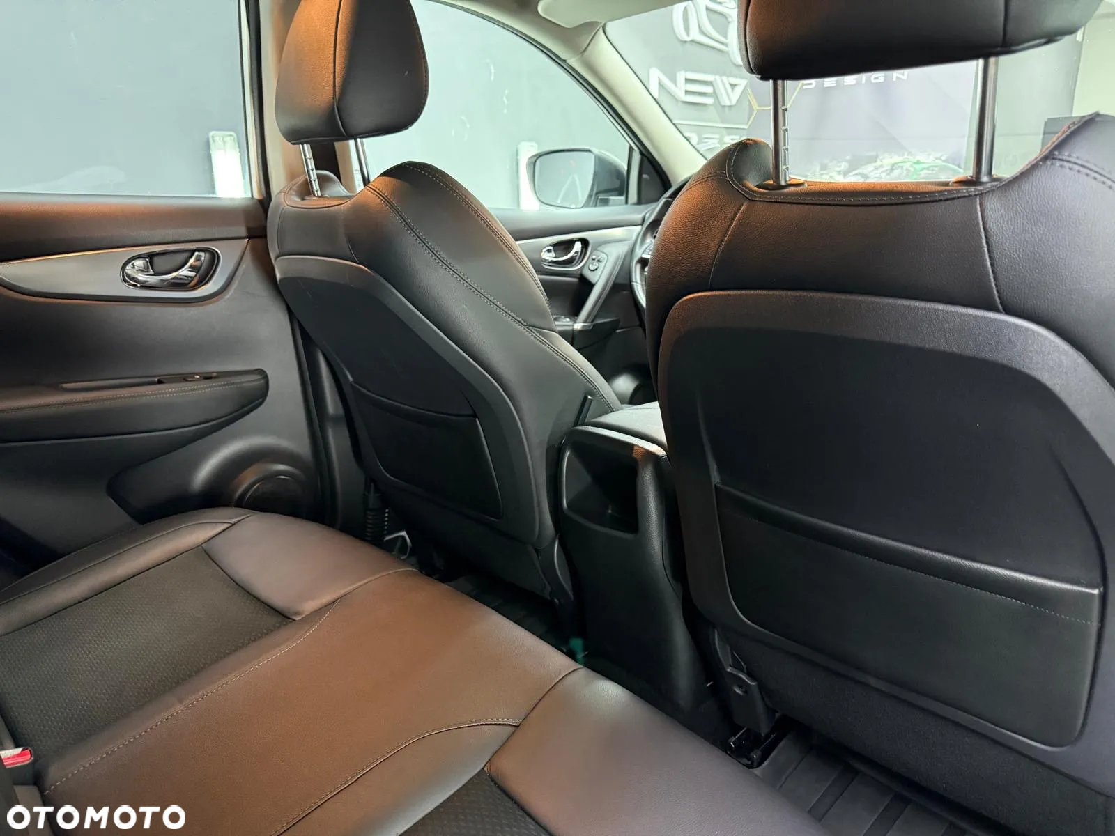 Nissan Qashqai 1.3 DIG-T TEKNA - 29