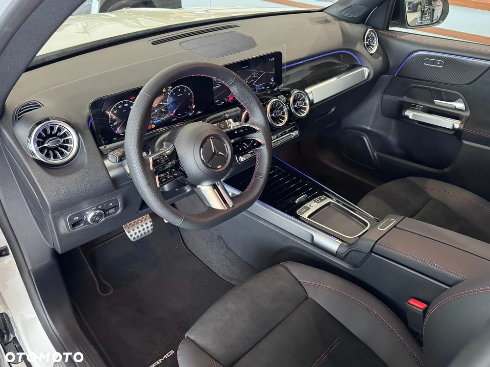 Mercedes-Benz GLB 200 AMG Line 7G-DCT - 5