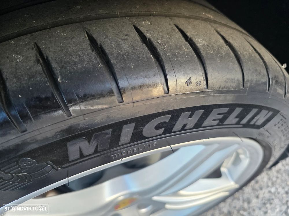 Porsche Panamera 4 E-Hybrid Executive - 16