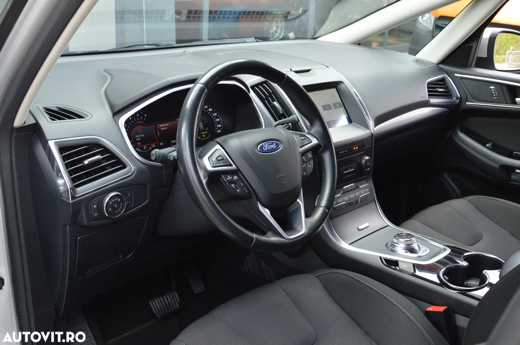 Ford S-Max 2.0 EcoBlue Allrad Aut. TITANIUM - 18