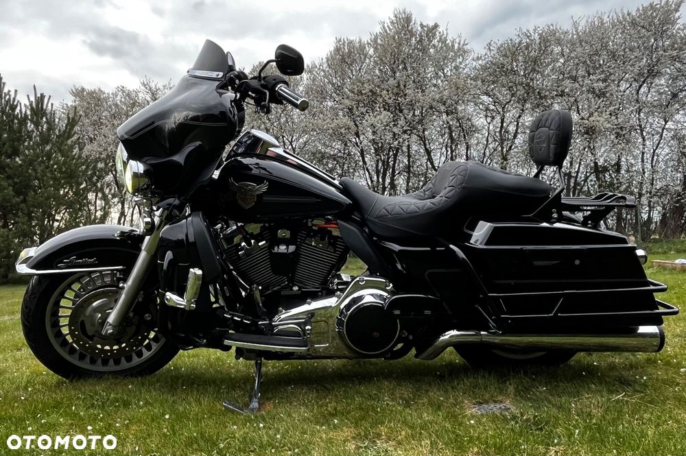 Harley-Davidson FLHTCU Ultra - 3