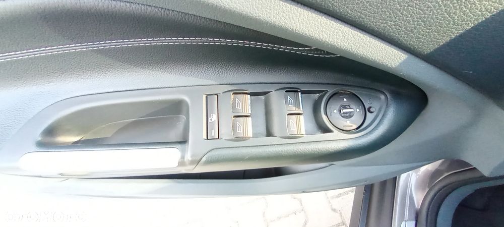 Ford C-MAX 2.0 TDCi Trend MPS6 - 18