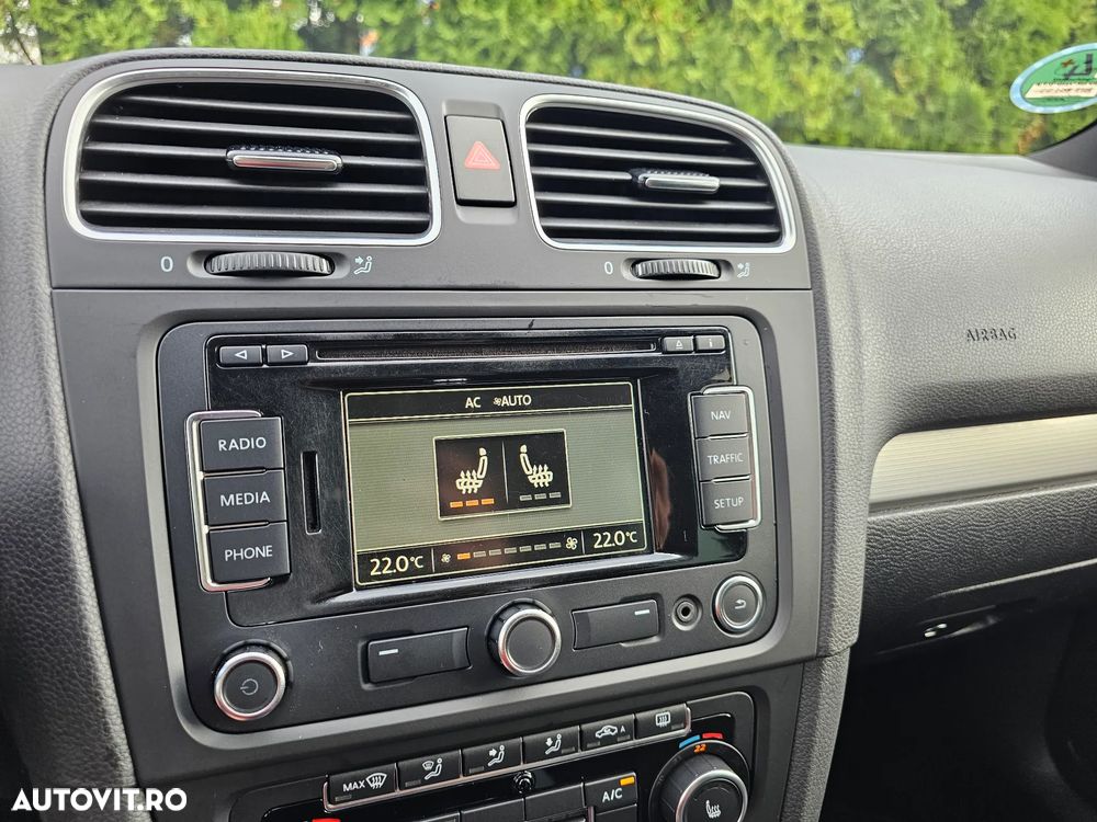 Volkswagen Golf - 29