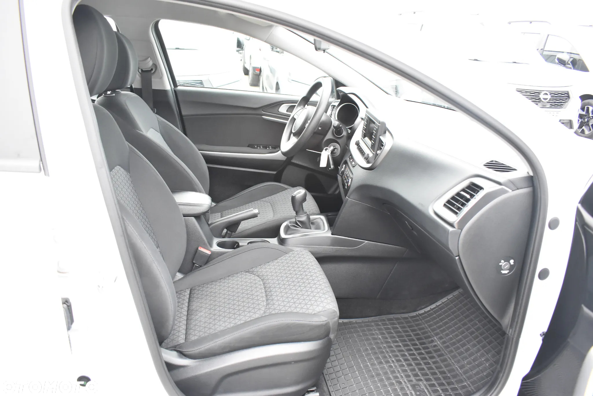 Kia Ceed 1.0 T-GDI S - 17