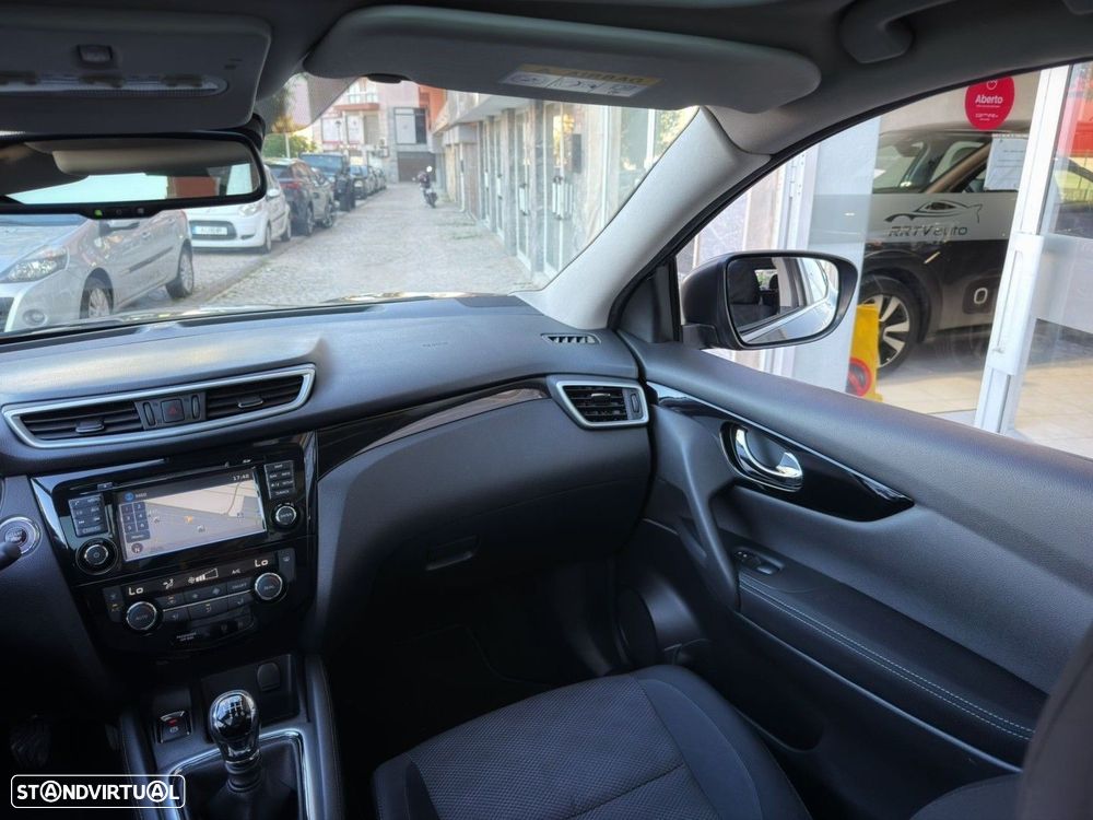 Nissan Qashqai 1.5 dCi Acenta Connect - 18