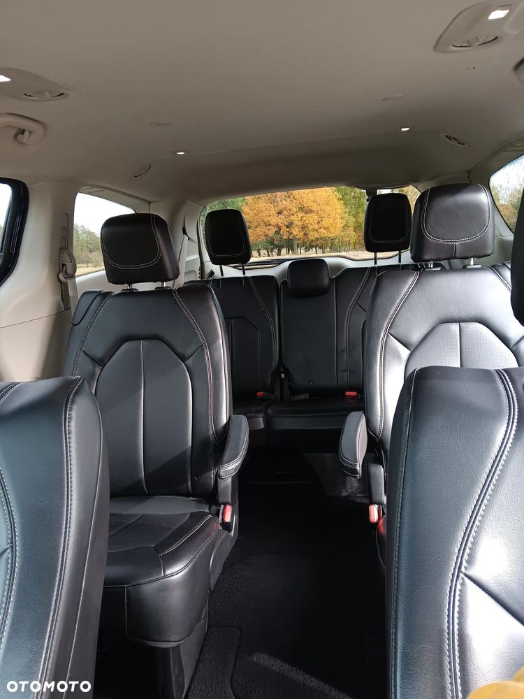 Chrysler Voyager - 9