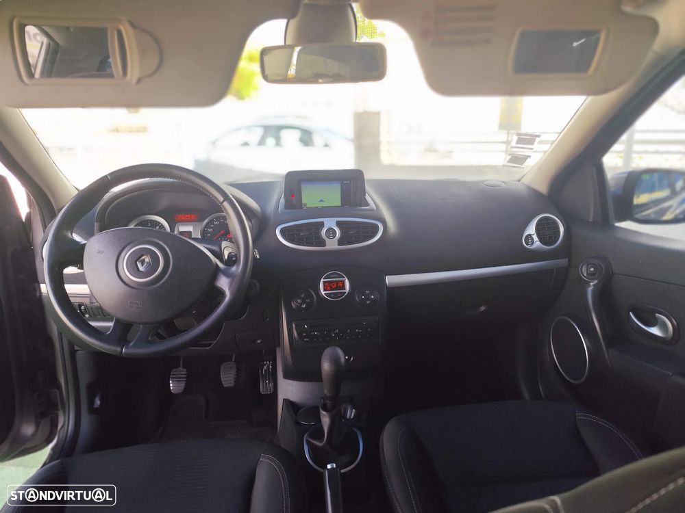Renault Clio Break 1.5 dCi Dynamique S - 32