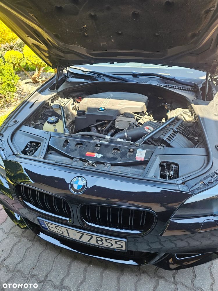 BMW Seria 5 528i - 11