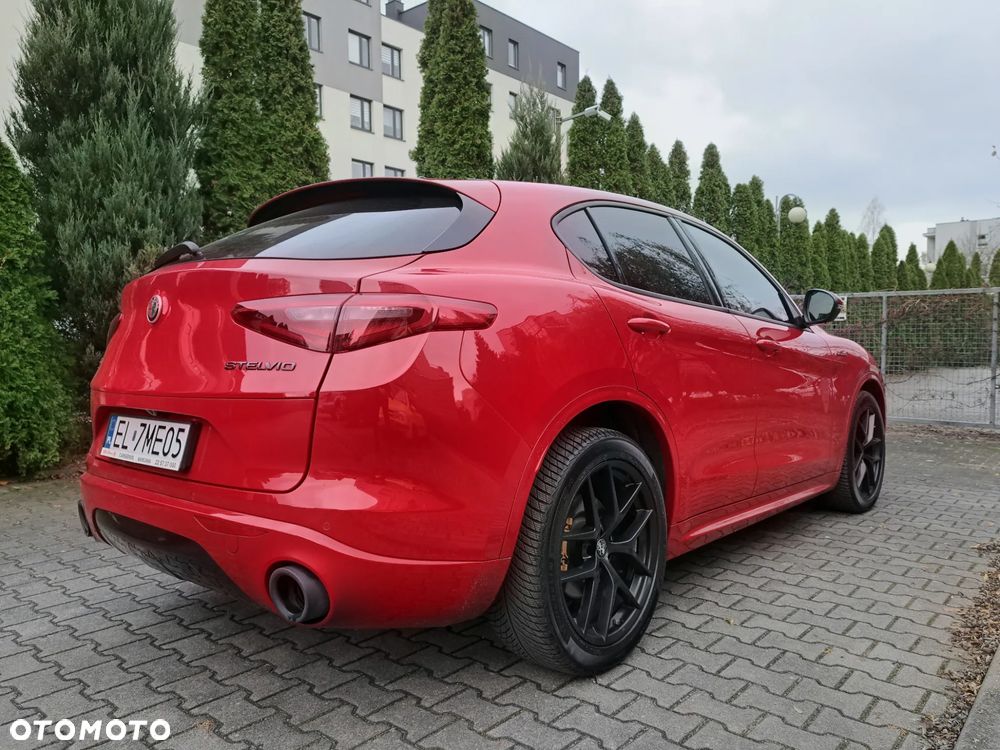 Alfa Romeo Stelvio 2.0 Turbo Veloce Q4 - 5