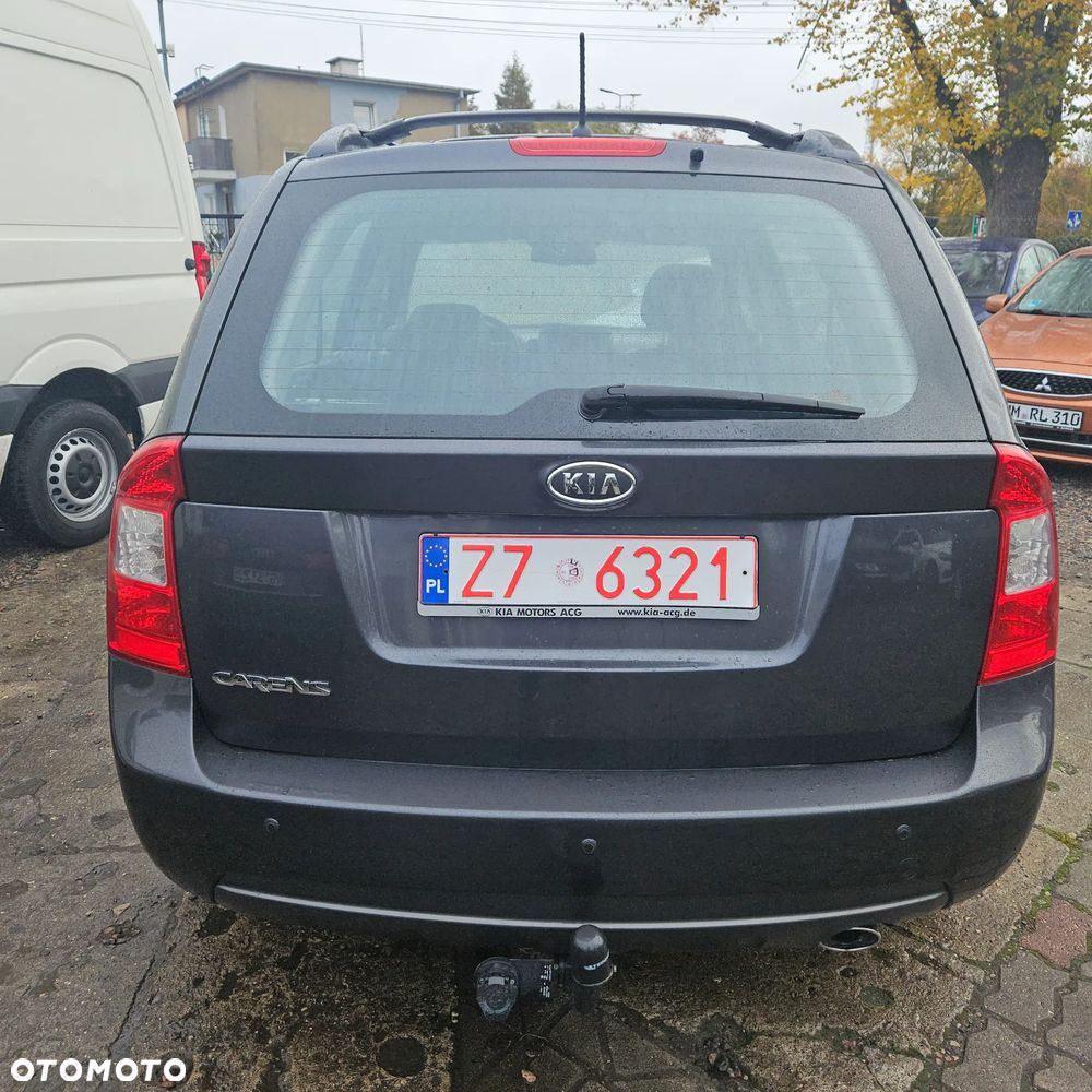 Kia Carens 2.0 CVVT LX Basis - 9