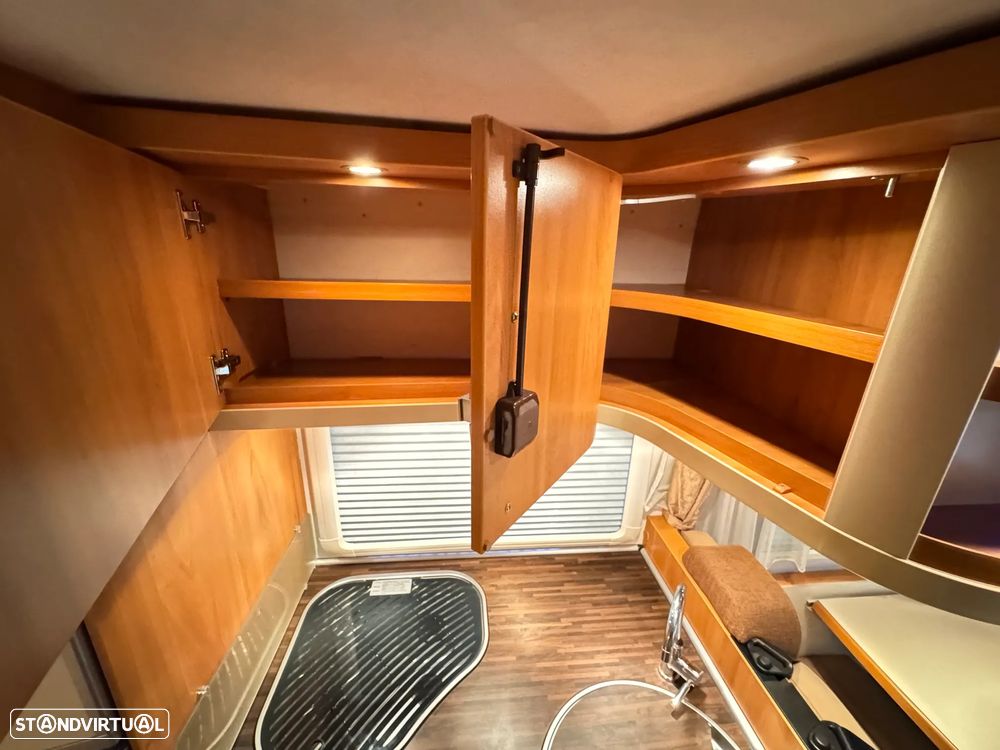 Hymer Classe B CL 654 3.0JTD - 27