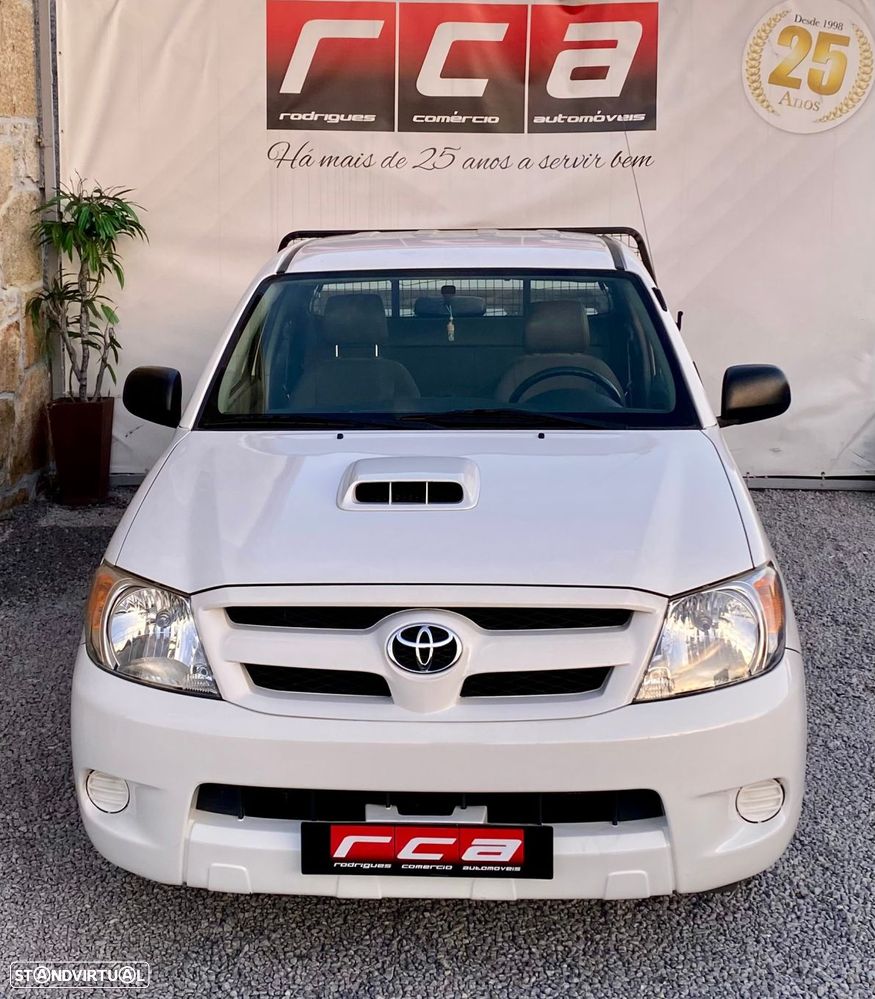 Toyota Hilux 2.5 D-4D 2WD CE PM+AC - 22