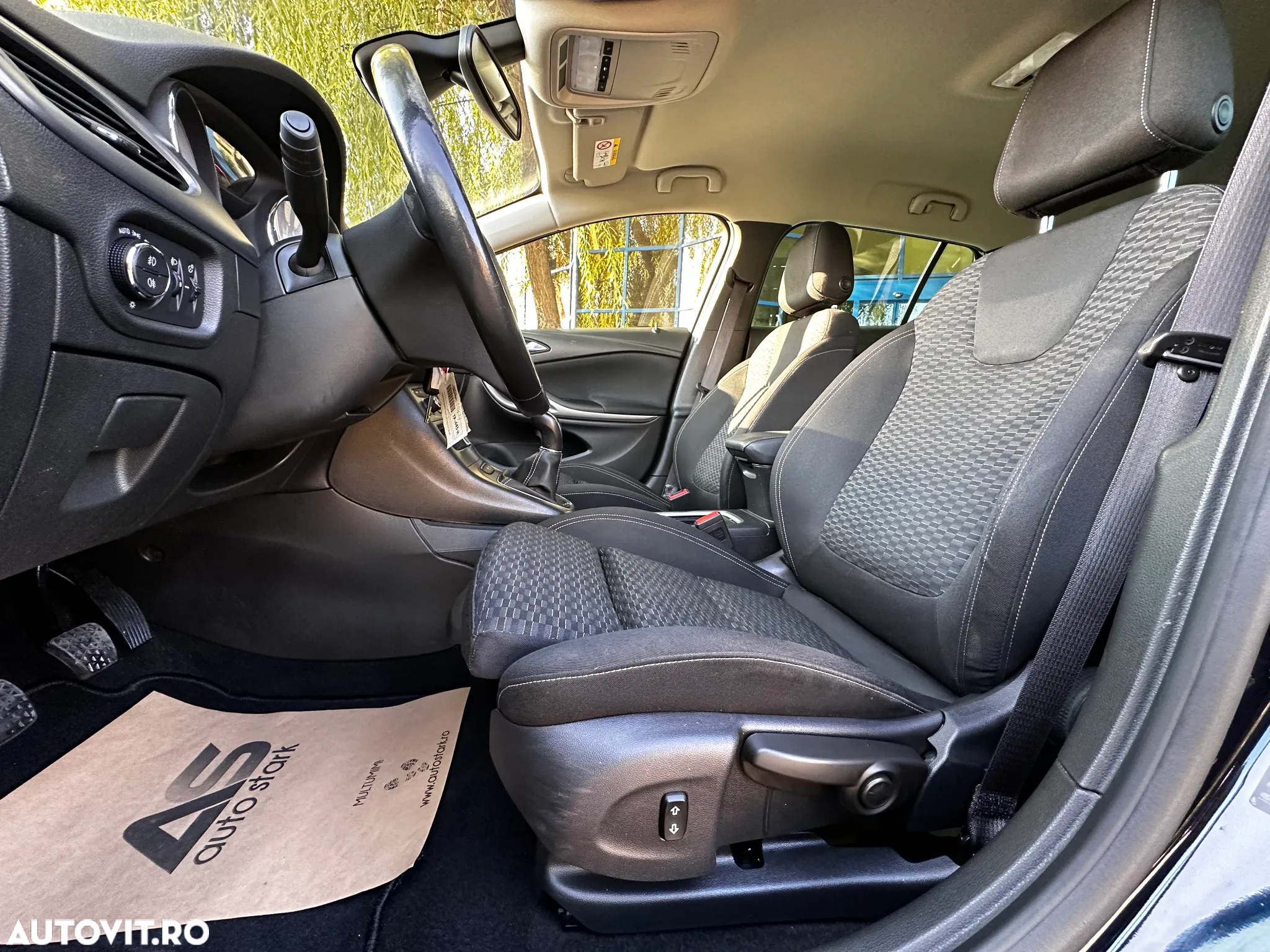 Opel Astra 1.0 Turbo Start/Stop Sports Tourer Edition - 17