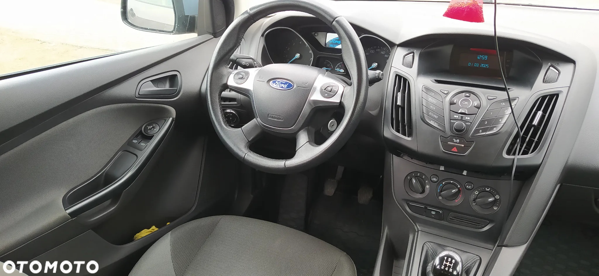 Ford Focus 1.6 Ambiente - 8