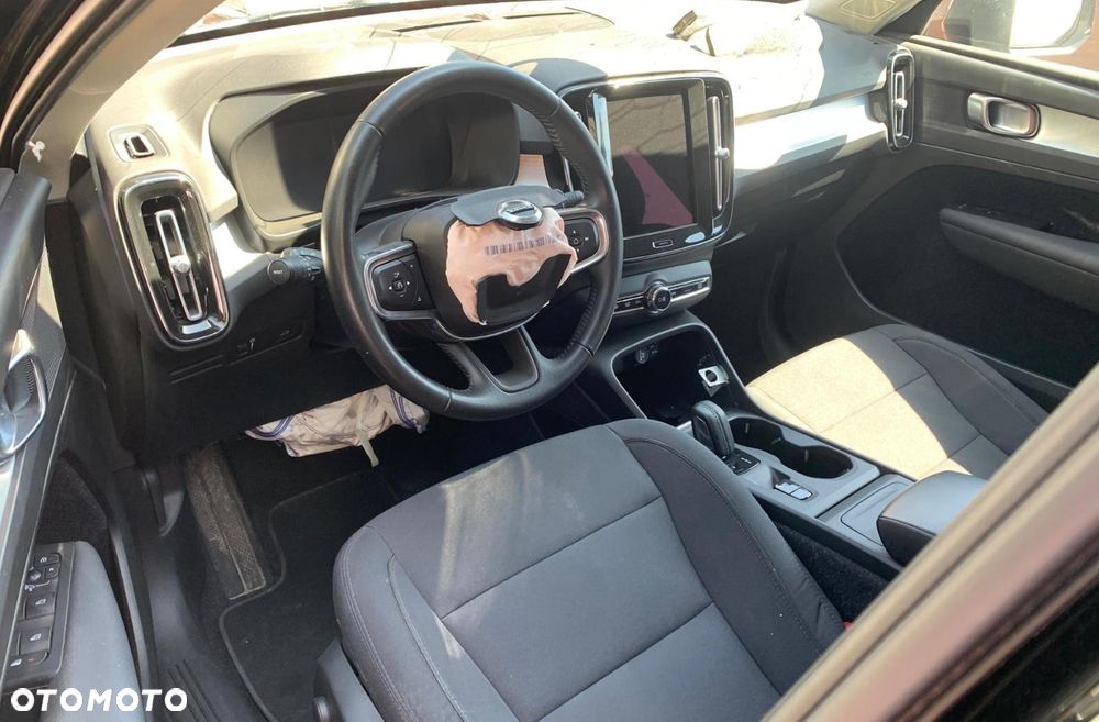 Volvo XC 40 - 9