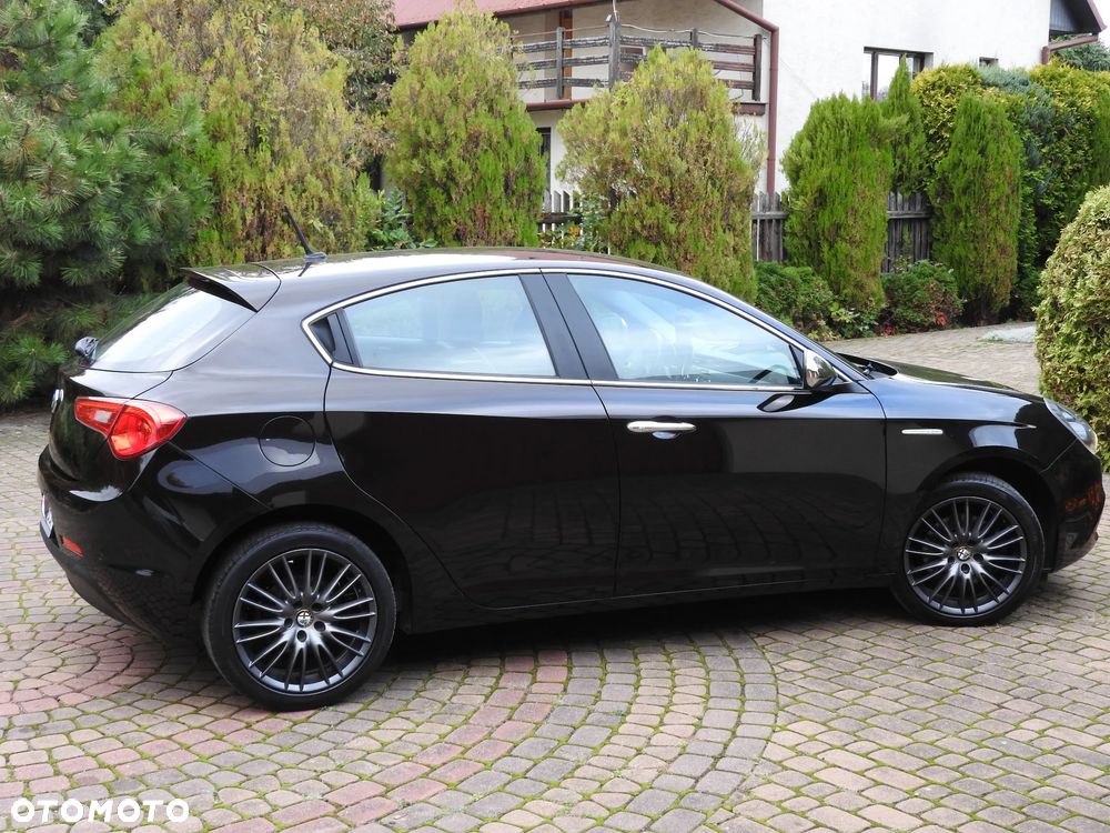 Alfa Romeo Giulietta - 16