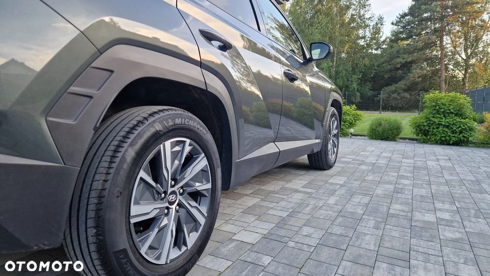 Hyundai Tucson 1.6 T-GDi HEV Executive 2WD - 16