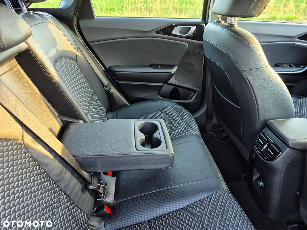 Kia Ceed - 18