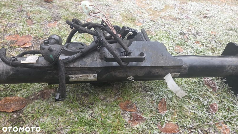 Hak holowniczy Audi Porsche 95C 95C803881AA - 5
