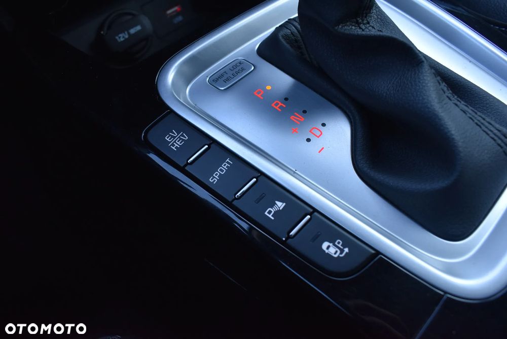 Kia Ceed 1.6 GDI PHEV L DCT - 27