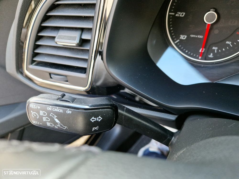 SEAT Leon ST 2.0 TDI DPF Style - 21