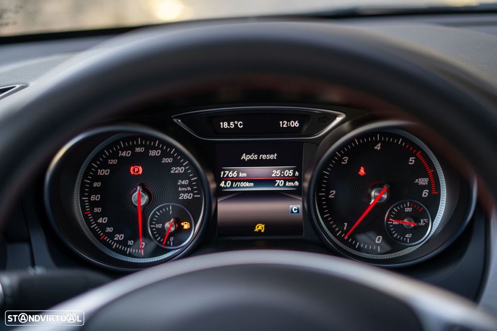 Mercedes-Benz CLA 180 d AMG Line - 18