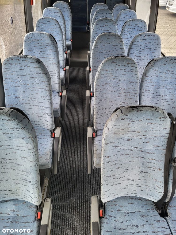 Mercedes-Benz Sprinter 518 CDI 24 miejsca + 3 stojące - 11