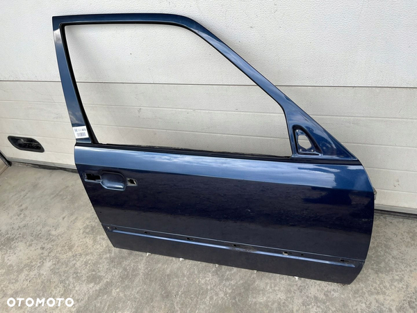 DRZWI PRAWE PRZEDNIE PASAŻERA PRZÓD MERCEDES W124 SEDAN S124 KOMBI