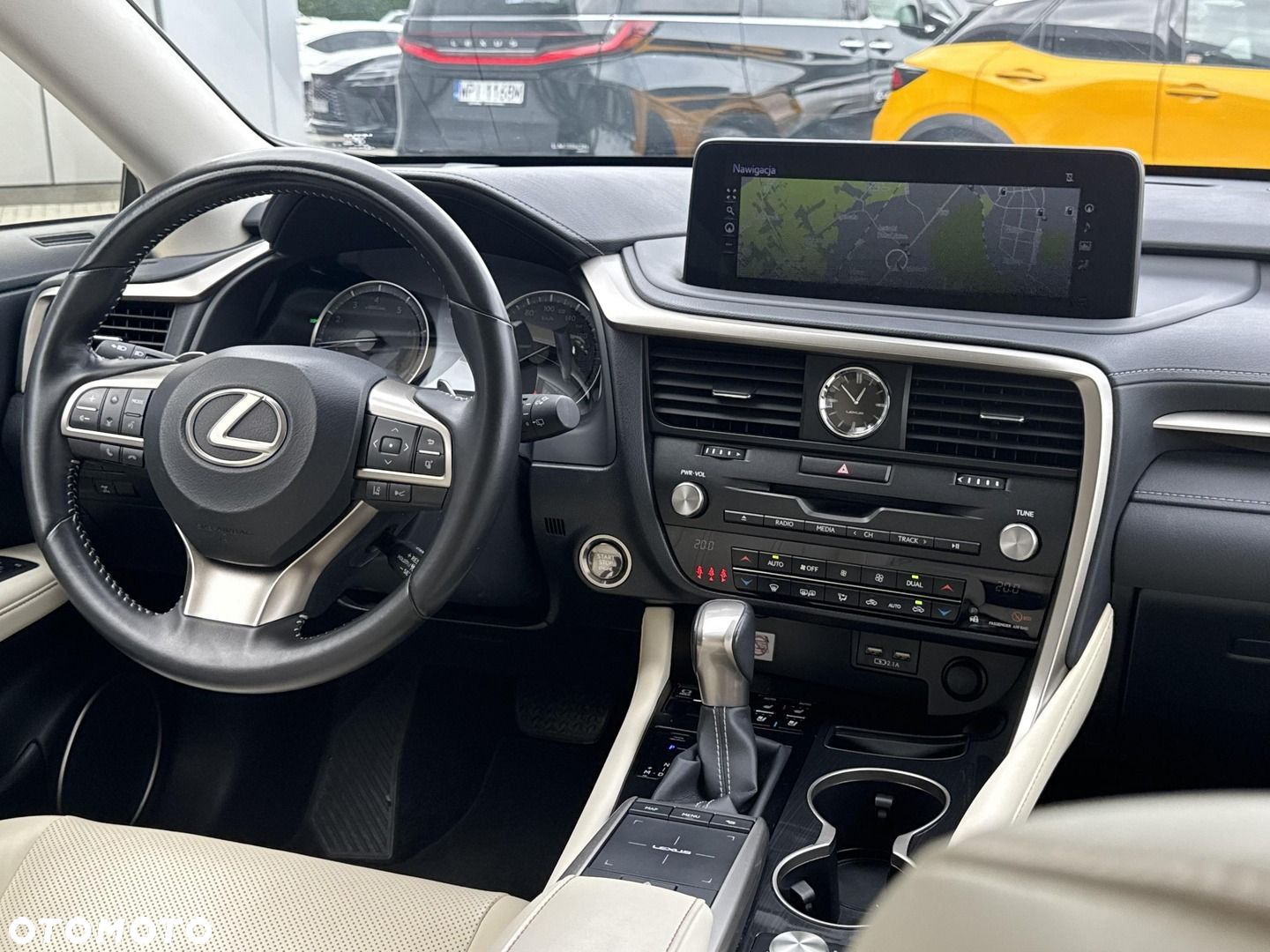 Lexus RX - 22