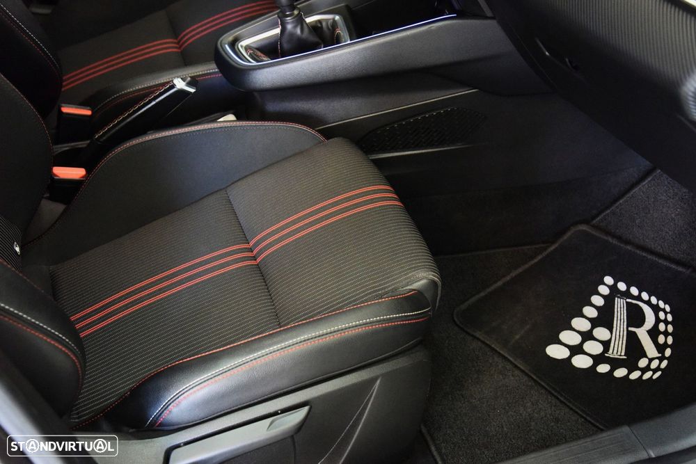 Renault Clio 1.0 TCe RS Line - 31