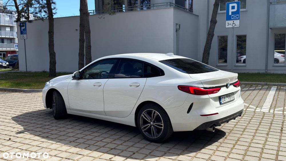 BMW Seria 2 218i - 6