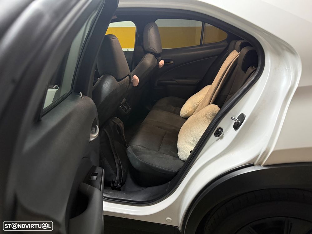 Lexus UX 250h Executive+ - 10