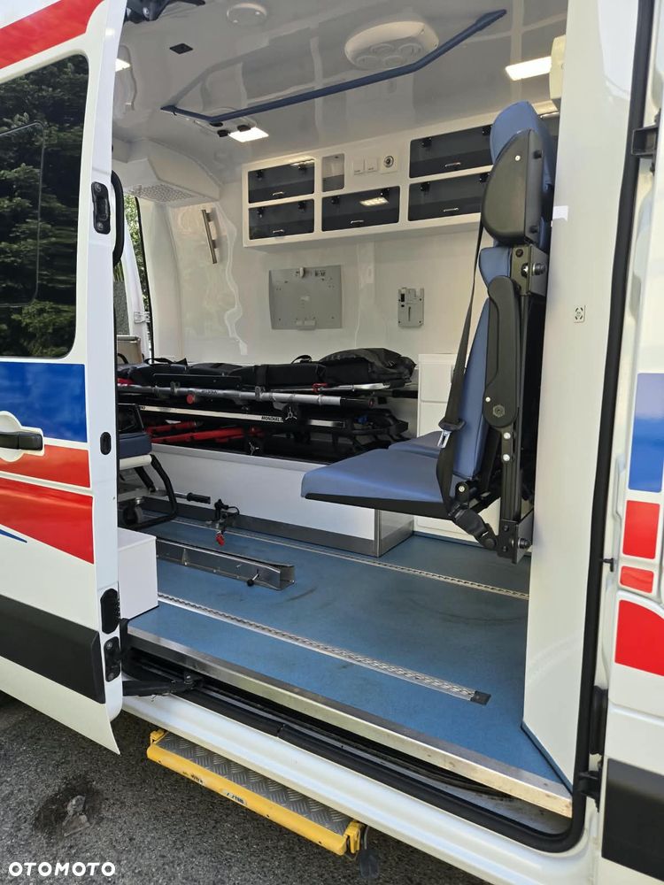 Renault Master Ambulans karetka gwarancja - 17