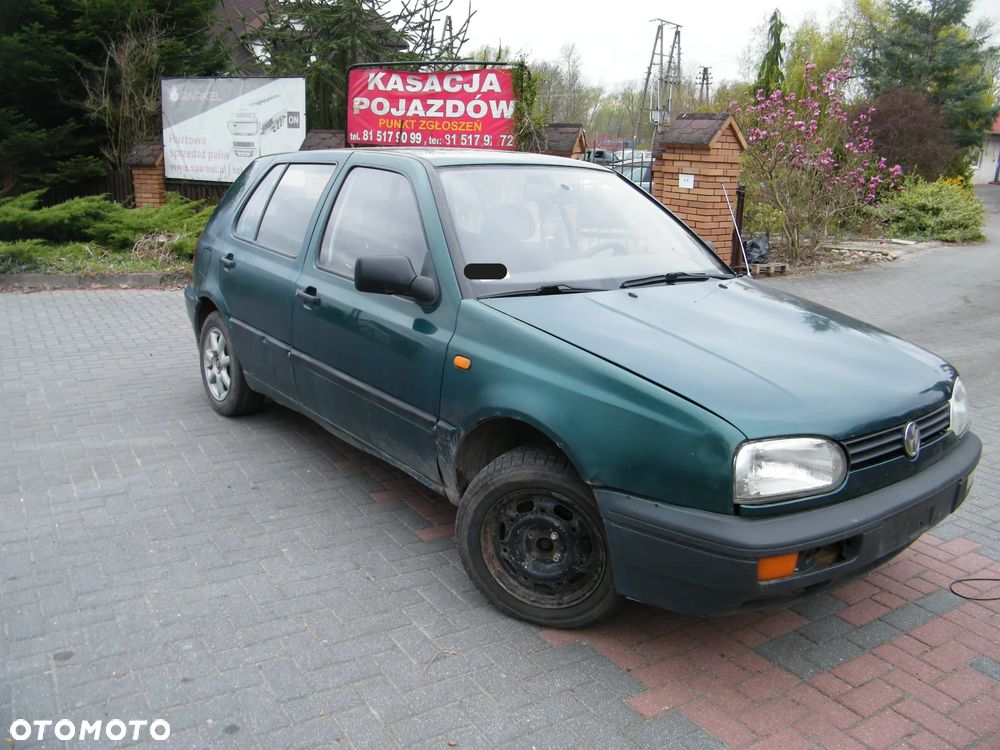 Volkswagen Golf III (91-03r.) 1.4 B 59KM. Silnik AEX Skrzynia DGL lakier LC6P. Cały na części. GWARANCJA !!!  Przód Tył Zestaw Komplet Drzwi Klapa Zderzak Błotnik Maska Grill Atrapa Szyba Pas Lampa Lusterko Boczki Fotel Kanapa Kokpit Deska Rozdzielcza Przełącznik Włącznik Sterownik Przewody Wiązka Instalacja Moduł Komputer Czujnik Listwa Pompa Alternator Wtryski Głowica Rozrusznik Kompresor Sprzęgło Dwumas Silnik Skrzynia ABS Klimatyzacji Paliwa Wspomagania Kolektor Turbina Przepustnica Zawór Chłodnica Koło Hak Belka Sanki Zawieszenie Mcpherson Półoś Amortyzator Wydech Tłumik Zacisk Most - 2