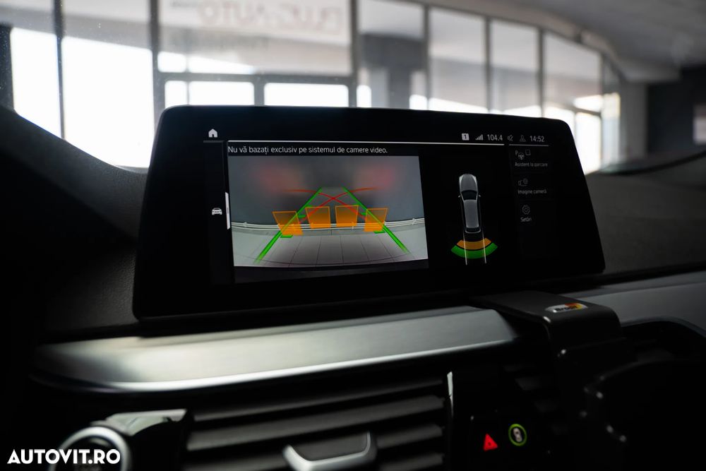 BMW Seria 5 530d xDrive Aut. Sport Line - 36