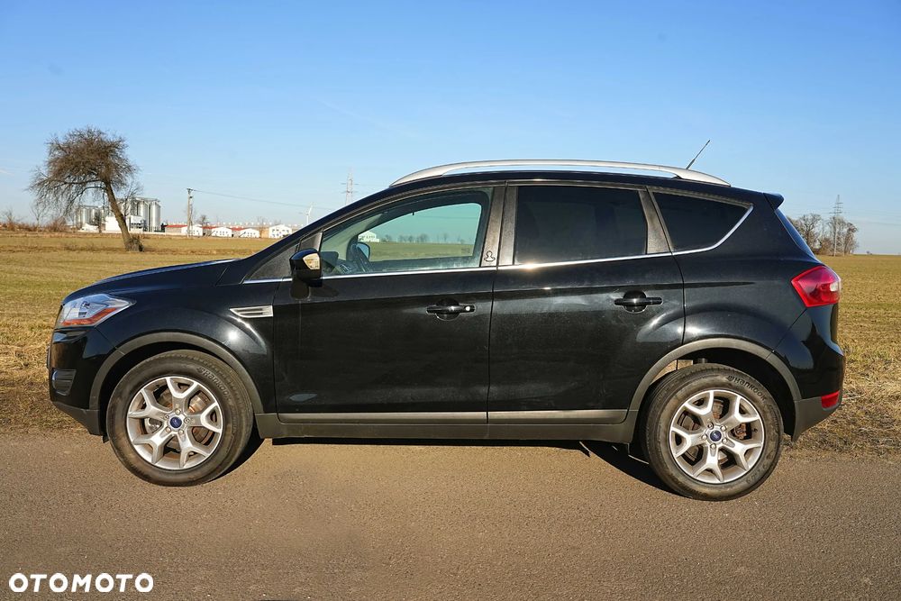 Ford Kuga 2.0 TDCi 2x4 Champions Edition - 4