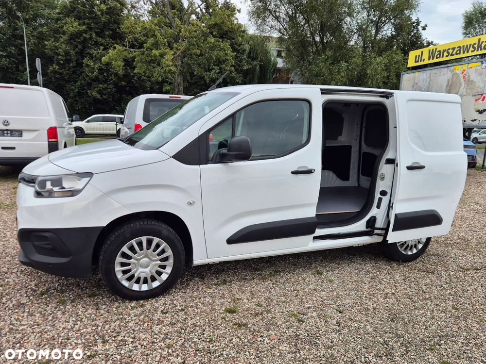 Toyota Proace City }{ Automat }{ 130KM }{ FV VAT }{ 2x drzwi przesuwne }{ Webasto } - 2