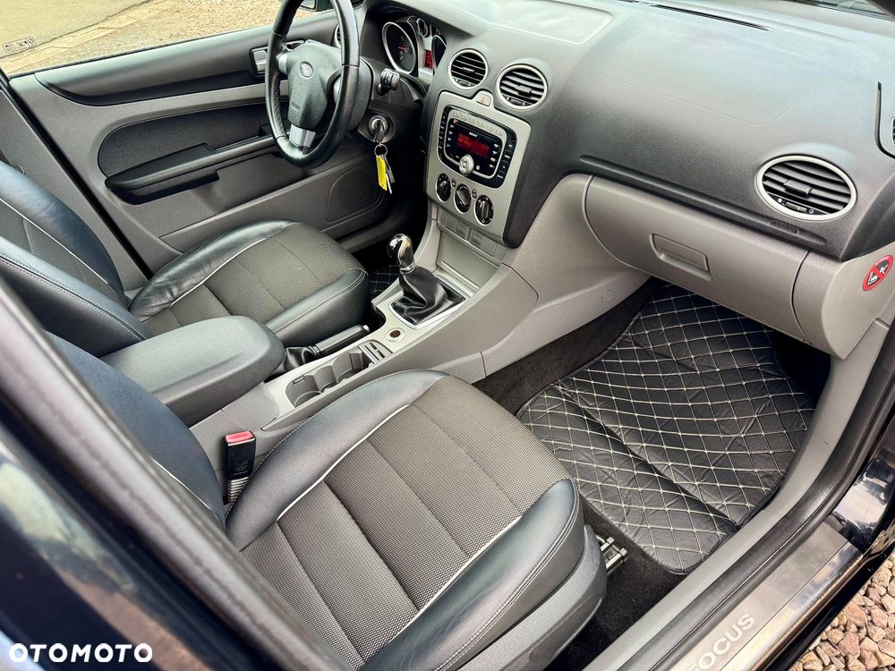 Ford Focus - 8