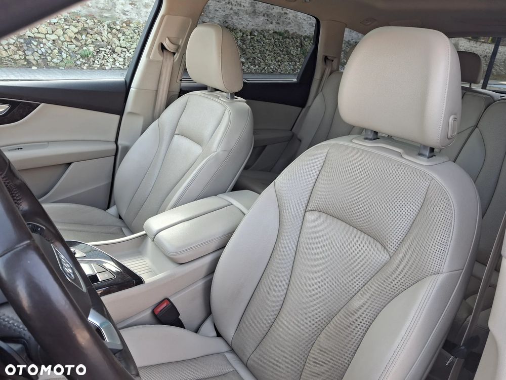 Audi Q7 - 17