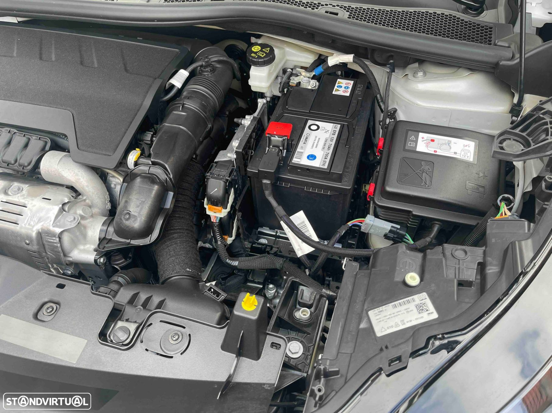 Peugeot 2008 1.2 PureTech GT EAT8 - 21