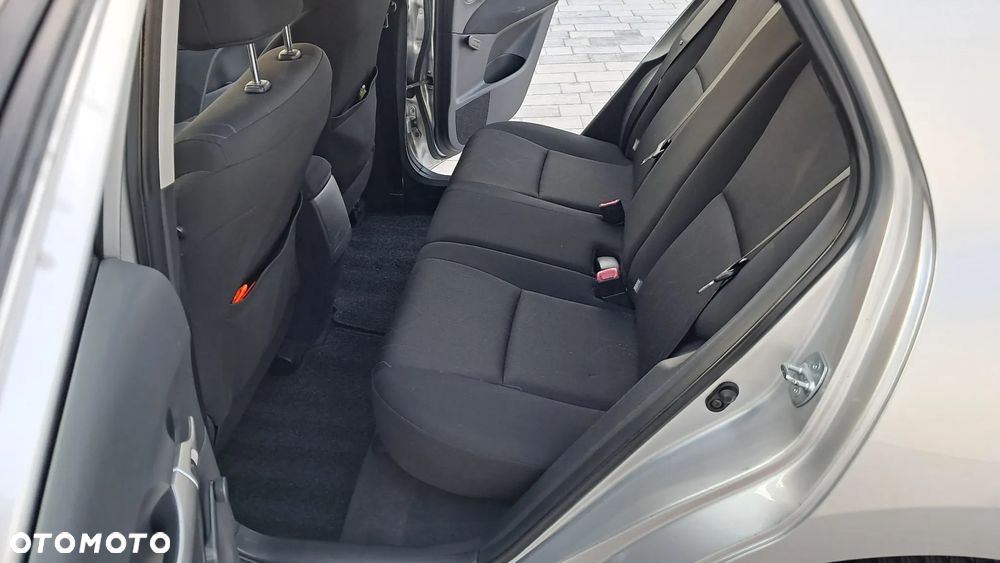 Toyota Auris 1.33 VVT-i - 12