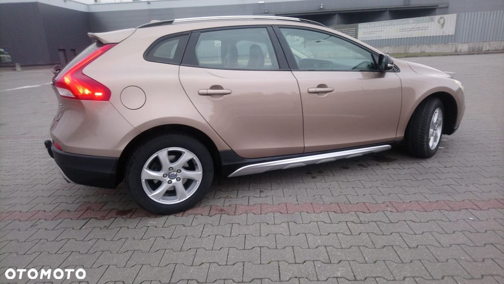 Volvo V40 D3 Summum - 3