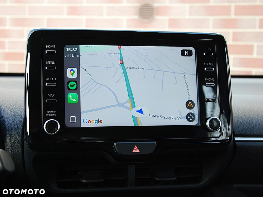 Toyota Yaris 1.5 Comfort - 6