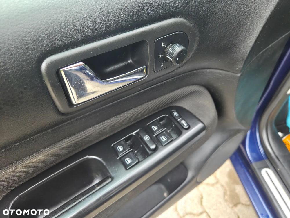 Volkswagen Golf - 15