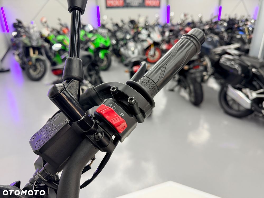 Yamaha MT - 35