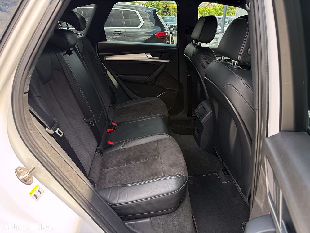 Audi Q5 2.0 40 TDI quattro S tronic Design - 27
